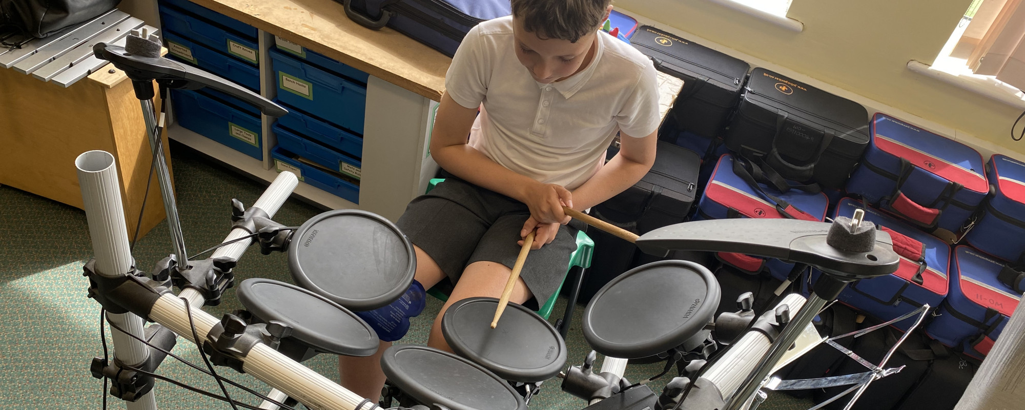 C883CB8C-6D7B-4936-B8B5-C564E2225504